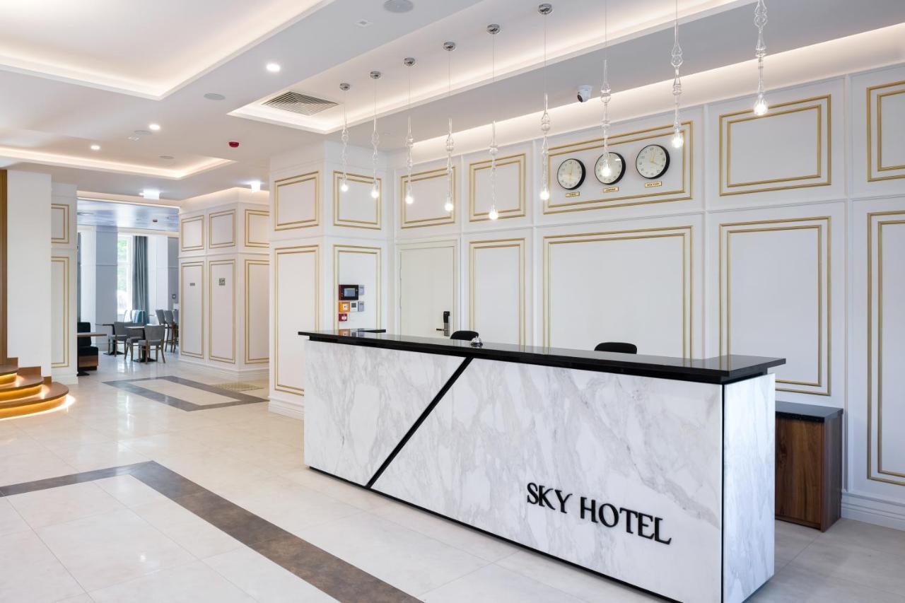 Sky Hotel Kraków Cracóvia Exterior foto