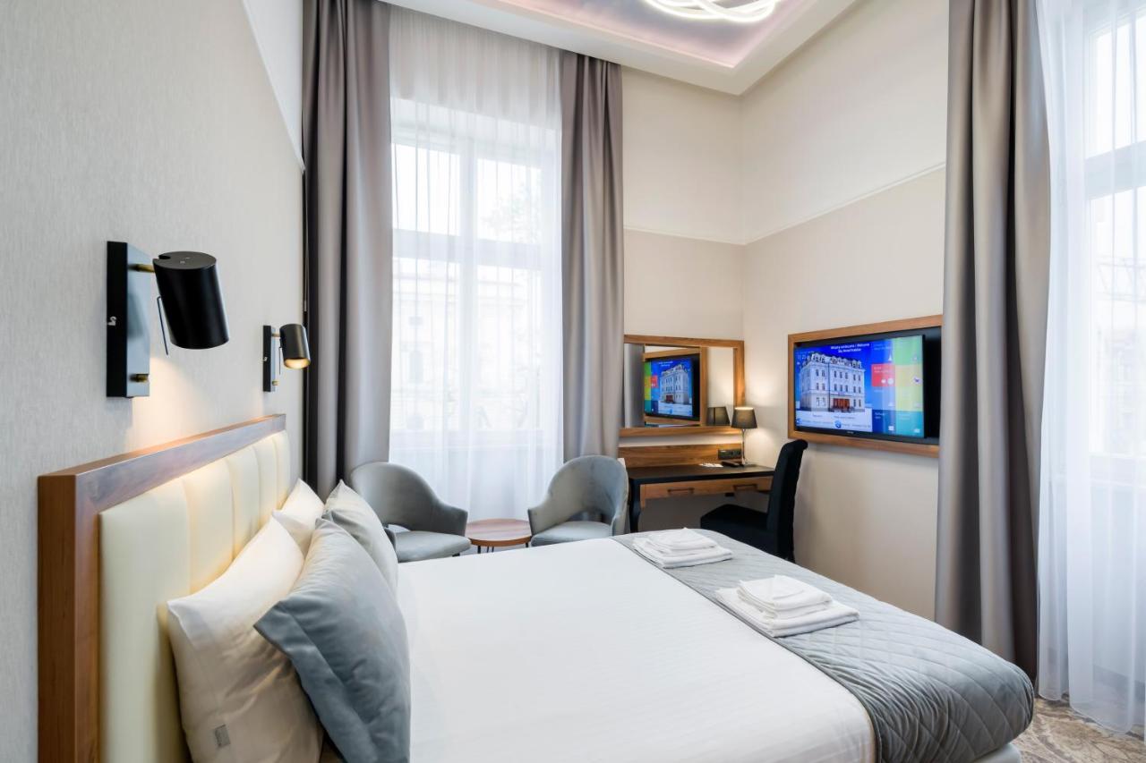 Sky Hotel Kraków Cracóvia Exterior foto