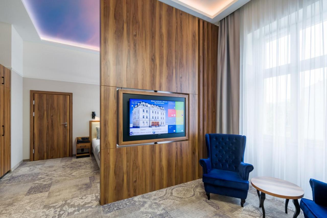 Sky Hotel Kraków Cracóvia Exterior foto
